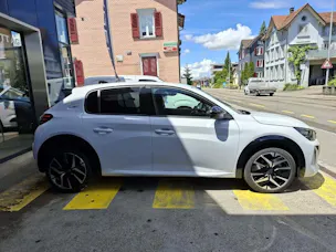 Peugeot 208 1.2 Hybrid 145 GT