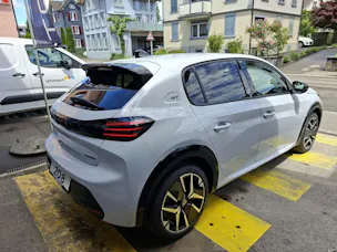 Peugeot 208 1.2 Hybrid 145 GT