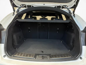 https://vehicle.imgix.net/4340318/b8fe7d14-0f89-4bc0-bb8c-acc1298996a2.jpg