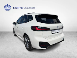 https://vehicle.imgix.net/4340349/42dfcfbf-5e20-4df9-8278-38c732f78f15.jpg