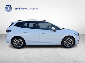 https://vehicle.imgix.net/4340349/b4149efd-0d1e-4344-8a71-e3b9fe220b37.jpg