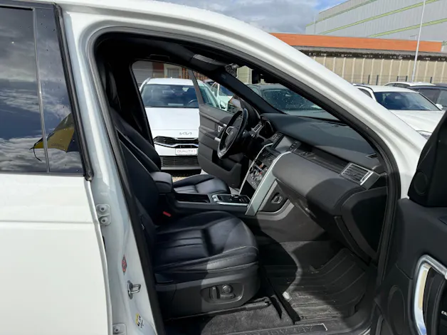 Land Rover Discovery Sport 2.0 TD4 180 HSE