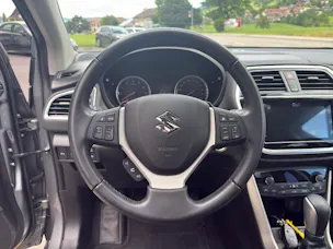 Suzuki S-Cross 1.4 T Compact Top Hybrid 4x4