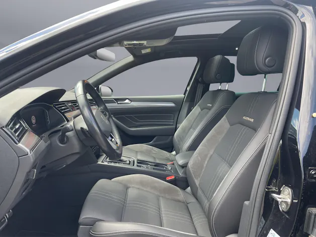VW Passat Variant 2.0 TSI Alltrack DSG 4m
