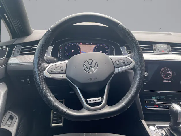 VW Passat Variant 2.0 TSI Alltrack DSG 4m
