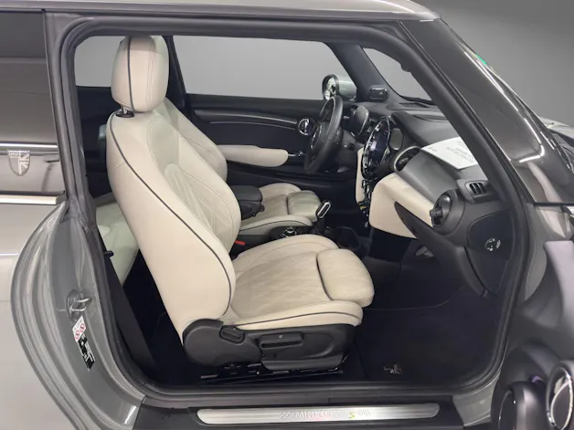 Mini F56 Cooper SE
