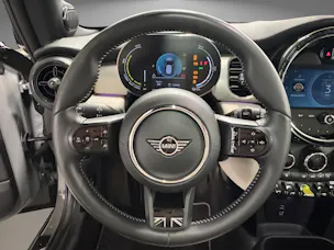 Mini F56 Cooper SE