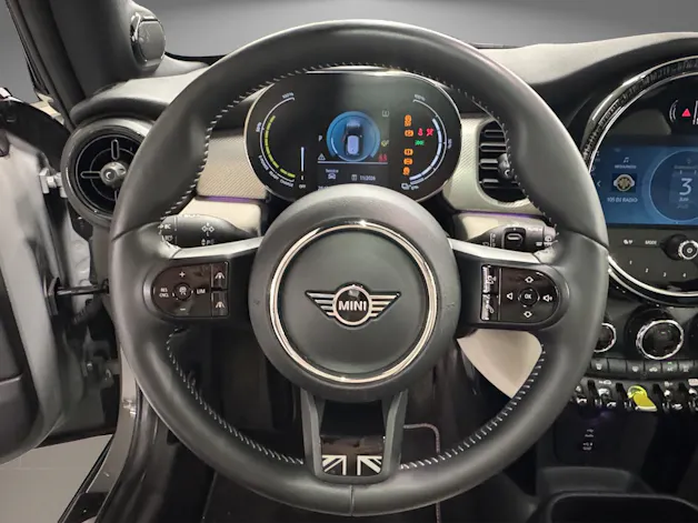 Mini F56 Cooper SE
