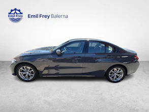 https://vehicle.imgix.net/4340479/aa55c5b7-3edf-4999-b184-2c48082ce4fb.jpg