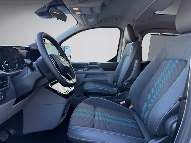 Ford Tourneo C Bus 320 L1 2.0 EcoBlue 170 Sport 4x4