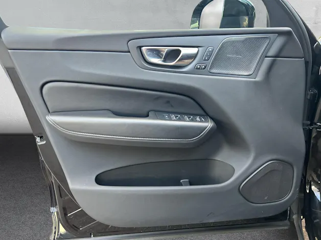 Volvo XC60 2.0 T6 TE R-Design eAWD (CH)