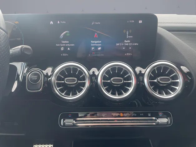 Mercedes-Benz EQA 300 Swiss Star AMG Line 4matic