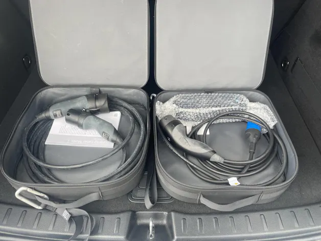 Mercedes-Benz EQA 300 Swiss Star AMG Line 4matic