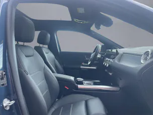 Mercedes-Benz EQA 300 Swiss Star AMG Line 4matic