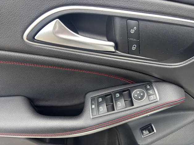 Mercedes-Benz CLA-Klasse C117 CLA 45 AMG 4m