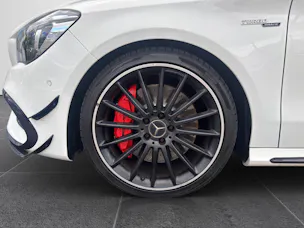 Mercedes-Benz CLA-Klasse C117 CLA 45 AMG 4m