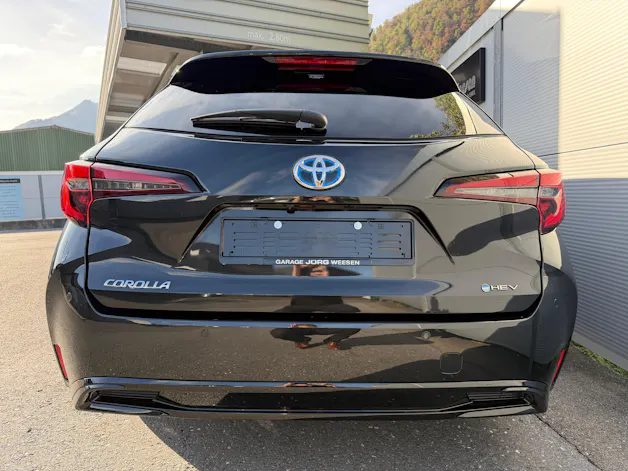 Toyota Corolla Touring Sports 1.8 HSD Swiss Edition