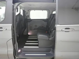 Ford Tourneo Custom L1 2.5 Plug-in-Hybrid Titanium X