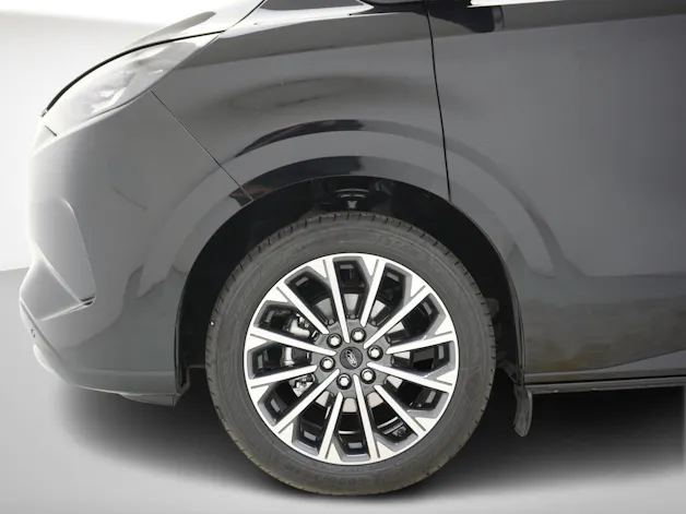 Ford Tourneo Custom L1 2.5 Plug-in-Hybrid Titanium X