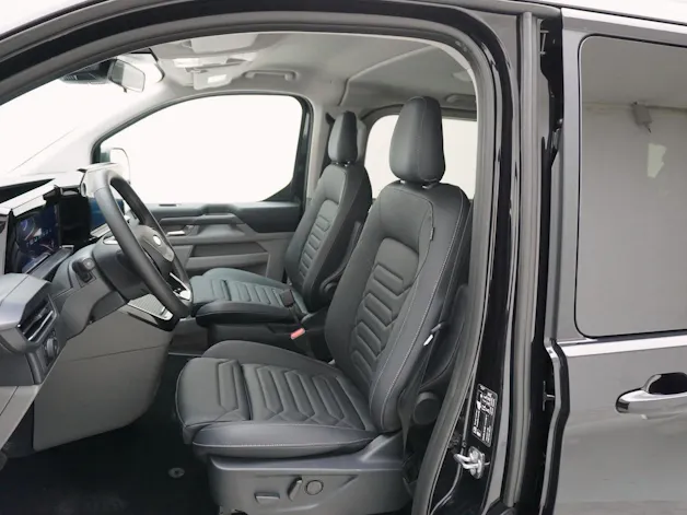 Ford Tourneo Custom L1 2.5 Plug-in-Hybrid Titanium X
