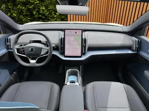 Volvo EX30 CC E60 Twin Performance AWD