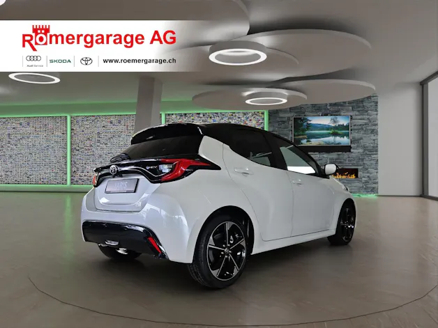 Toyota Yaris 1.5 VVT-i HSD Premium