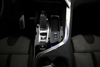 https://vehicle.imgix.net/4340948/1aaa315e-67ea-4360-a2f1-02303693481d.jpg