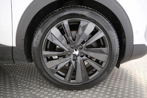 immagine del veicolo PEUGEOT 3008 1.6 Plug-in Hybrid4 GT Pack