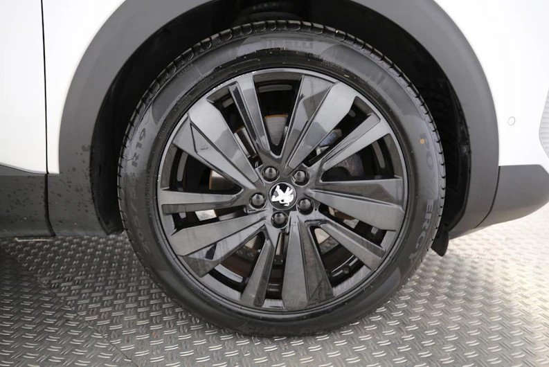 immagine del veicolo PEUGEOT 3008
