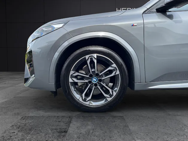 BMW iX2 30 xDrive