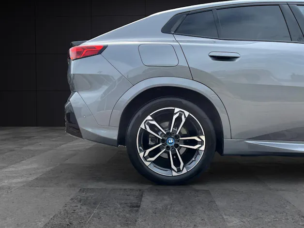 BMW iX2 30 xDrive