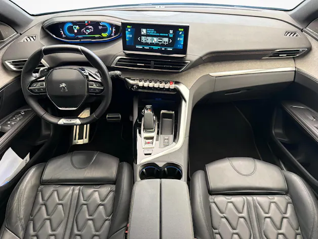 PEUGEOT 3008 1.6 Plug-in Hybrid4 GT