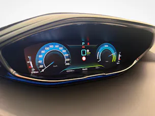 PEUGEOT 3008 1.6 Plug-in Hybrid4 GT