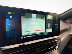 https://vehicle.imgix.net/4340964/958d5417-b48e-4e8f-bf17-e4a8172bfe1d.jpg