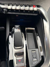Fahrzeugbild PEUGEOT 3008 1.6 Plug-in Hybrid4 GT