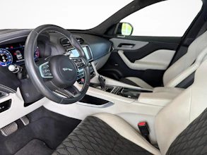 https://vehicle.imgix.net/4341042/fda4a441-d95e-4d38-9b94-e924c31f8f61.jpg