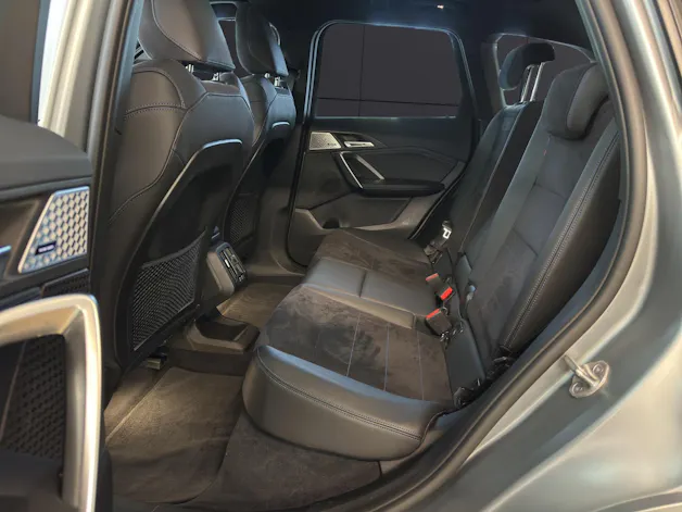 BMW X1 30e xDrive paddles