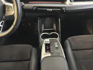 BMW X1 30e xDrive paddles