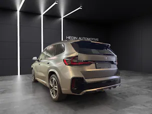 BMW X1 30e xDrive paddles