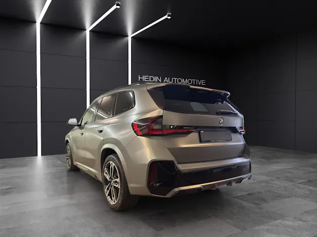 BMW X1 30e xDrive paddles