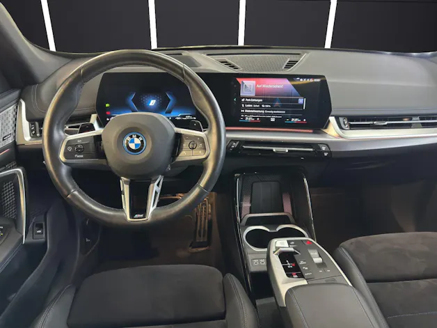 BMW X1 30e xDrive paddles