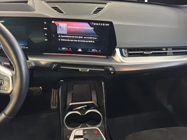 BMW X1 30e xDrive paddles