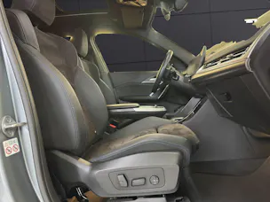 BMW X1 30e xDrive paddles