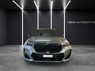 BMW X1 30e xDrive paddles