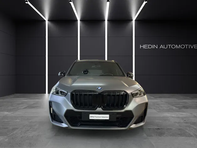 BMW X1 30e xDrive paddles