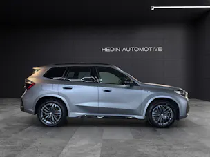 BMW X1 30e xDrive paddles