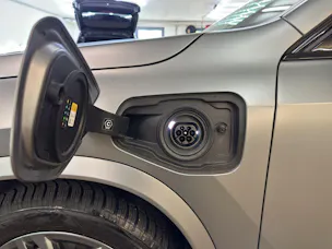 BMW X1 30e xDrive paddles