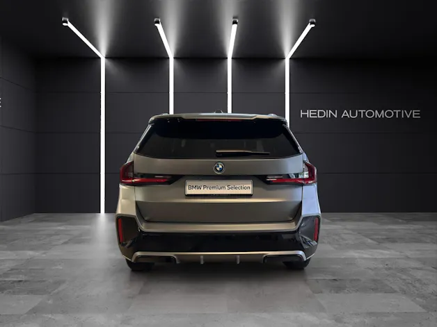 BMW X1 30e xDrive paddles