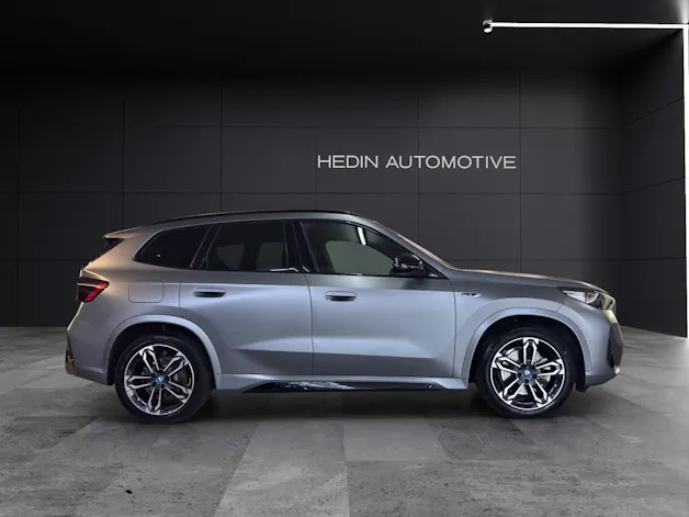 BMW X1 30e xDrive paddles