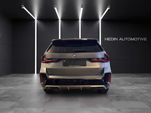 BMW X1 30e xDrive paddles